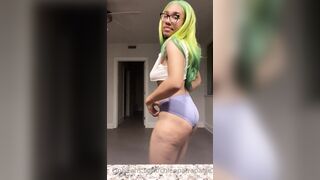 [153 of 303 Vids] Chleopatrapaige (Chleopatra Paige aka Chleo) OnlyFans Leaks Nude Squirt Queen