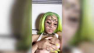 [262 of 303 Vids] Chleopatrapaige (Chleopatra Paige aka Chleo) OnlyFans Leaks Nude Squirt Queen