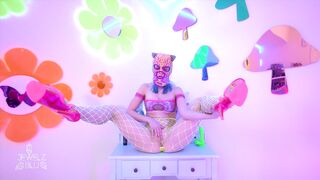 Anal Glow Okay so I have been a little obsessed with blacklight and glowy - Jewelzblu OnlyFans Leaks