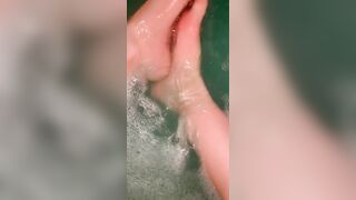 Bubbly bath foot worship asmr - Jewelzblu OnlyFans Leaks