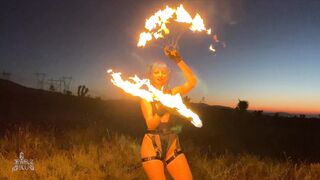 Fire dancing at dusk I love the desert and the dust  it fuels my soul. - Jewelzblu OnlyFans Leaks