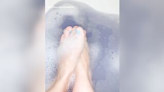 Like this if you love feet taking foot fetishized customs dm me Also i - Jewelzblu OnlyFans Leaks