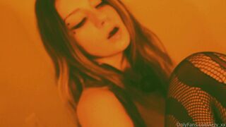 [504 of 550 Vids] Izzy_xx (izzy_xx7 aka thexxgirl aka BlancNoir) OnlyFans Leaks Nude