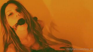 [504 of 550 Vids] Izzy_xx (izzy_xx7 aka thexxgirl aka BlancNoir) OnlyFans Leaks Nude
