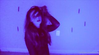 [507 of 550 Vids] Izzy_xx (izzy_xx7 aka thexxgirl aka BlancNoir) OnlyFans Leaks Nude