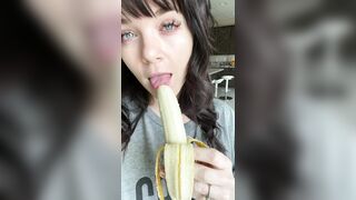 [174 of 485 VIds] Theemilylynne (Emily Lynne aka the.emilylynne) OnlyFans Leaks Nude