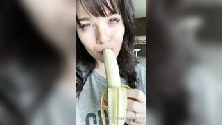 [379 of 485 VIds] Theemilylynne (Emily Lynne aka the.emilylynne) OnlyFans Leaks Nude