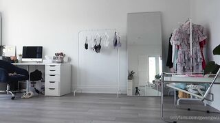 [24 of 154 Vids] Gwengwiz (gwengwiz3 aka Gwen Wiz) OnlyFans Leaks Nude Farm GIrl