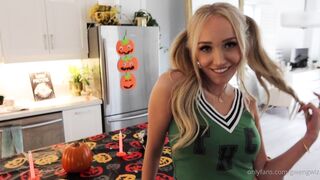 [63 of 154 Vids] Gwengwiz (gwengwiz3 aka Gwen Wiz) OnlyFans Leaks Nude Farm GIrl