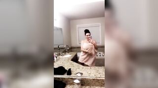 [189 of 587 Vids] Kendralust (Kendra Lust) OnlyFans Leaks Hottest MILF