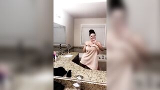 [189 of 587 Vids] Kendralust (Kendra Lust) OnlyFans Leaks Hottest MILF