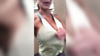 [22 of 587 Vids] Kendralust (Kendra Lust) OnlyFans Leaks Hottest MILF