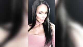 [453 of 587 Vids] Kendralust (Kendra Lust) OnlyFans Leaks Hottest MILF
