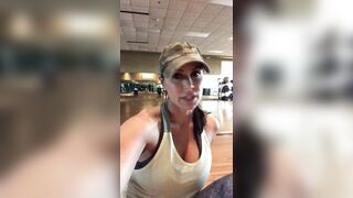 [458 of 587 Vids] Kendralust (Kendra Lust) OnlyFans Leaks Hottest MILF