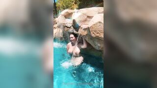 [141 of 157 Vids] Zoieburgher (Zoie Burgher aka luxezoie) OnlyFans Leaks Nude