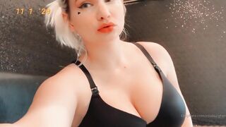[98 of 157 Vids] Zoieburgher (Zoie Burgher aka luxezoie) OnlyFans Leaks Nude