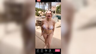 [99 of 157 Vids] Zoieburgher (Zoie Burgher aka luxezoie) OnlyFans Leaks Nude
