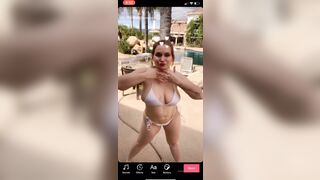 [99 of 157 Vids] Zoieburgher (Zoie Burgher aka luxezoie) OnlyFans Leaks Nude