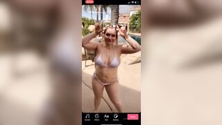 [99 of 157 Vids] Zoieburgher (Zoie Burgher aka luxezoie) OnlyFans Leaks Nude