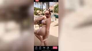 [99 of 157 Vids] Zoieburgher (Zoie Burgher aka luxezoie) OnlyFans Leaks Nude