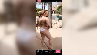 [99 of 157 Vids] Zoieburgher (Zoie Burgher aka luxezoie) OnlyFans Leaks Nude
