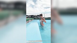 [25 of 110 Vids] Milanahot (Milana Hot) OnlyFans Leaks Nude Eating Cum Queen