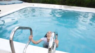 [206 of 296 Vids] Adrianamaya (Adriana Maya aka AdrianaMayaX) OnlyFans Leaks Nude Spliffs & Giggles