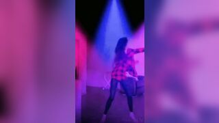 [1207 of 3935 Vids] Bree Louise (bree_louisexoxo aka breebbydance) OnlyFans Leaks Nude