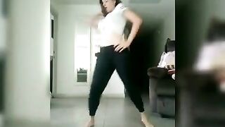 [1209 of 3935 Vids] Bree Louise (bree_louisexoxo aka breebbydance) OnlyFans Leaks Nude