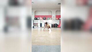 [1217 of 3935 Vids] Bree Louise (bree_louisexoxo aka breebbydance) OnlyFans Leaks Nude