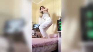 [1318 of 3935 Vids] Bree Louise (bree_louisexoxo aka breebbydance) OnlyFans Leaks Nude