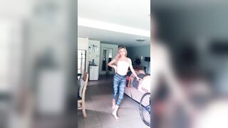 [157 of 3935 Vids] Bree Louise (bree_louisexoxo aka breebbydance) OnlyFans Leaks Nude