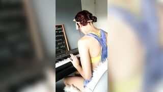 [1611 of 3935 Vids] Bree Louise (bree_louisexoxo aka breebbydance) OnlyFans Leaks Nude