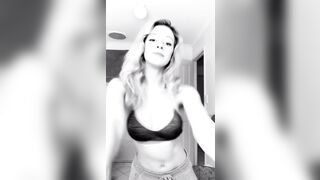 [1757 of 3935 Vids] Bree Louise (bree_louisexoxo aka breebbydance) OnlyFans Leaks Nude