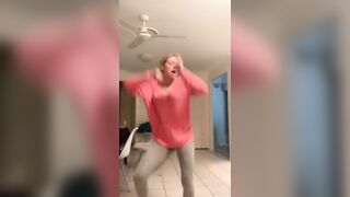 [1810 of 3935 Vids] Bree Louise (bree_louisexoxo aka breebbydance) OnlyFans Leaks Nude