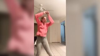 [1810 of 3935 Vids] Bree Louise (bree_louisexoxo aka breebbydance) OnlyFans Leaks Nude