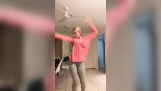 [1810 of 3935 Vids] Bree Louise (bree_louisexoxo aka breebbydance) OnlyFans Leaks Nude