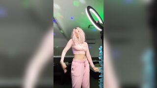 [2322 of 3935 Vids] Bree Louise (bree_louisexoxo aka breebbydance) OnlyFans Leaks Nude