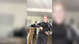 [254 of 3935 Vids] Bree Louise (bree_louisexoxo aka breebbydance) OnlyFans Leaks Nude