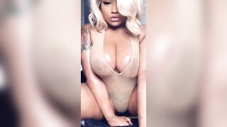 [449 of 457 Vids] Nikiarenee (Nikia Renee) OnlyFans Leaks Nude Cosplay Corn Queen