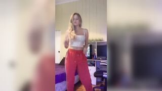 [303 of 3935 Vids] Bree Louise (bree_louisexoxo aka breebbydance) OnlyFans Leaks Nude