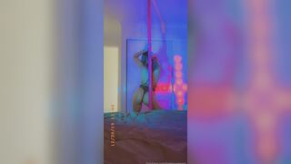 [304 of 3935 Vids] Bree Louise (bree_louisexoxo aka breebbydance) OnlyFans Leaks Nude