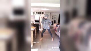 [328 of 3935 Vids] Bree Louise (bree_louisexoxo aka breebbydance) OnlyFans Leaks Nude