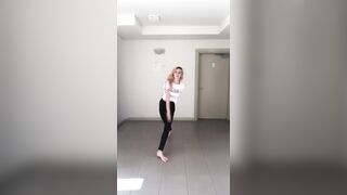 [3585 of 3935 Vids] Bree Louise (bree_louisexoxo aka breebbydance) OnlyFans Leaks Nude