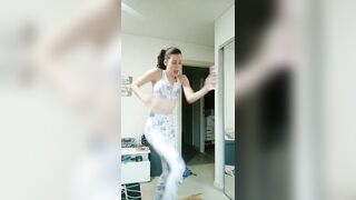 [463 of 3935 Vids] Bree Louise (bree_louisexoxo aka breebbydance) OnlyFans Leaks Nude