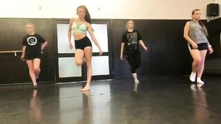 [470 of 3935 Vids] Bree Louise (bree_louisexoxo aka breebbydance) OnlyFans Leaks Nude