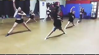 [647 of 3935 Vids] Bree Louise (bree_louisexoxo aka breebbydance) OnlyFans Leaks Nude