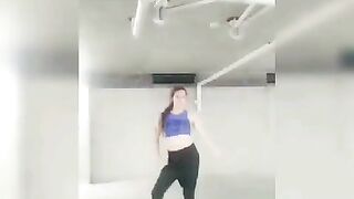 [702 of 3935 Vids] Bree Louise (bree_louisexoxo aka breebbydance) OnlyFans Leaks Nude