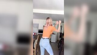 [712 of 3935 Vids] Bree Louise (bree_louisexoxo aka breebbydance) OnlyFans Leaks Nude