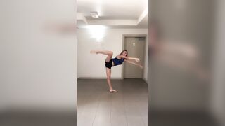 [76 of 3935 Vids] Bree Louise (bree_louisexoxo aka breebbydance) OnlyFans Leaks Nude